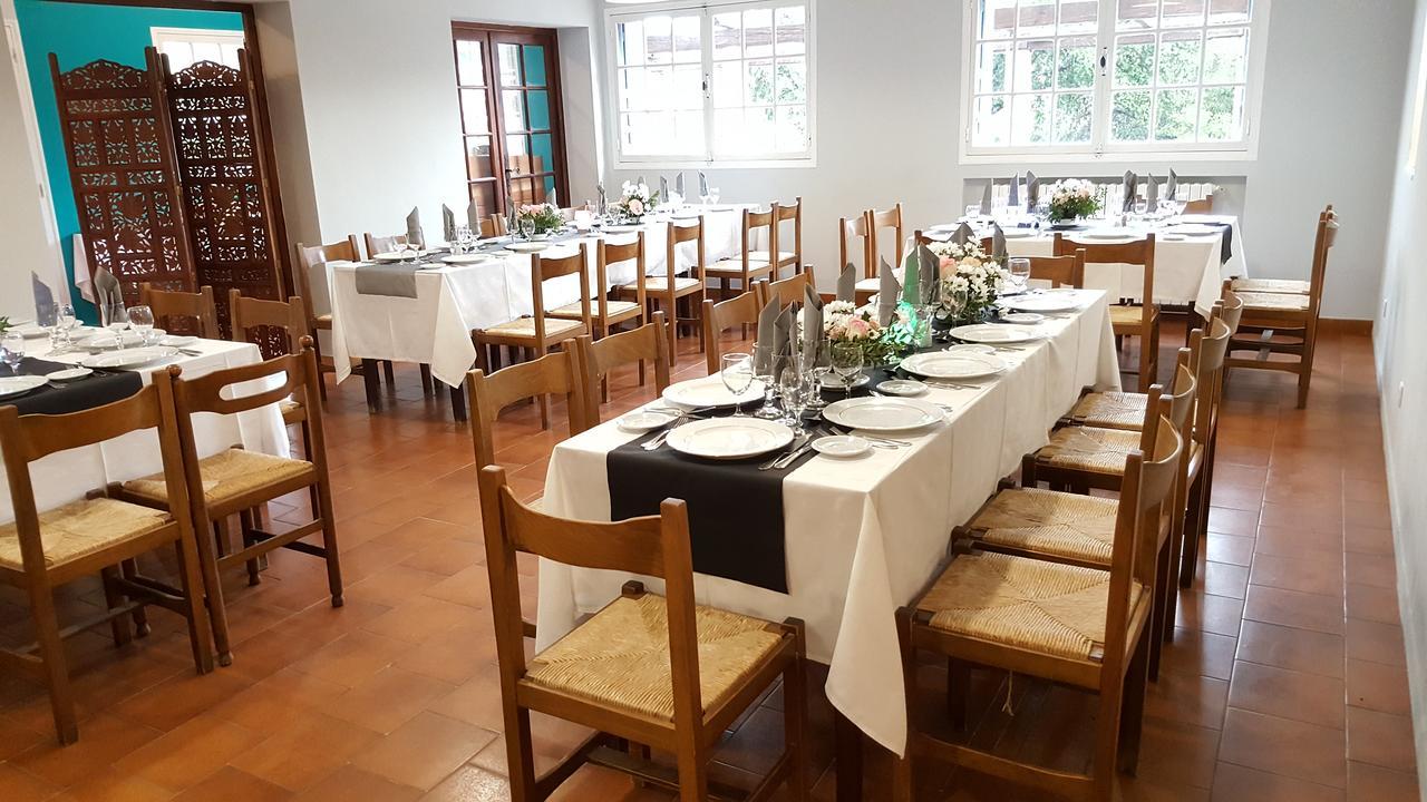 Hotel Restaurant Les 3 Chenes Frejus Exterior photo